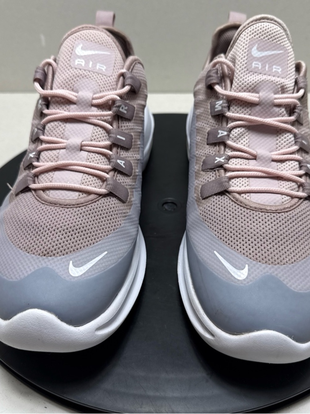Nike Air Max Axis Women’s Running Shoes - Dusty Pink and Light Gray SZ 10